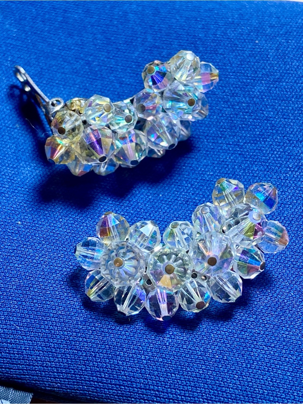 Vintage rhinestone clip on earrings